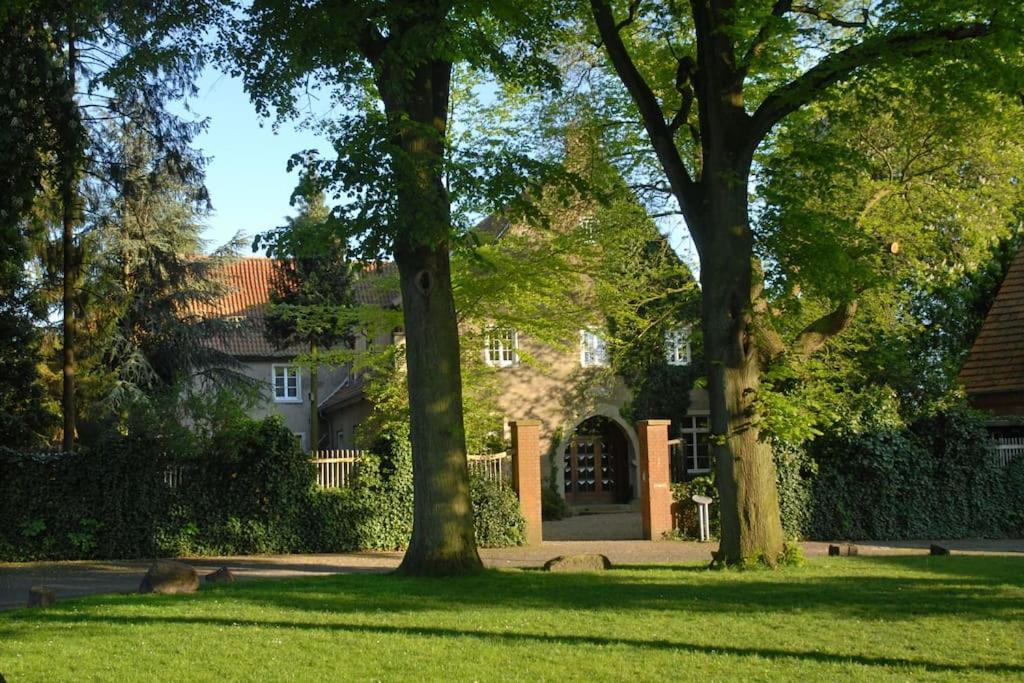 Haus Keppelborg: Zi Ferdinand Mit Rosengartenblick Heek Exterior photo